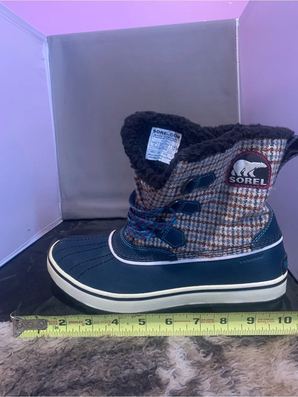 Women’s/Kids Sorel Navy and Brown Houndstooth Plaid Tivoli Winter Boots